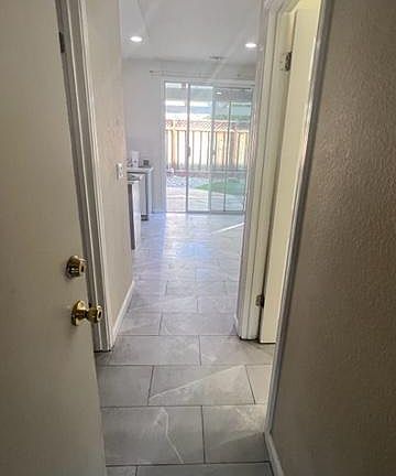 4th image of 534 Giles Way