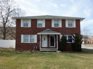 6330 Manchester Rd, Parma, OH 44129