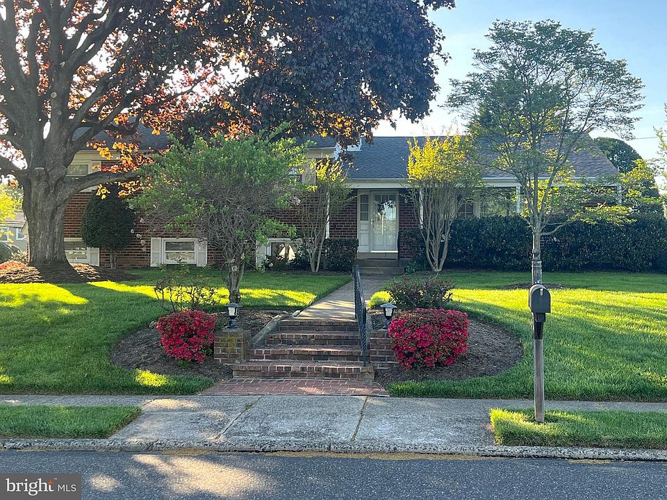1st image of 3902 Shelley Rd