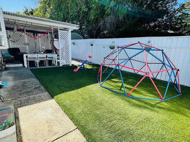 25 Brookside Ave — Photo 41