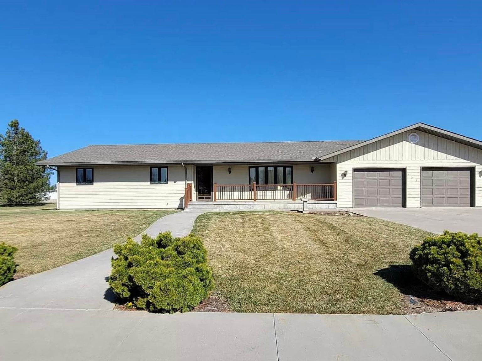 403 W Mesita St, Montezuma, KS 67867 | Zillow