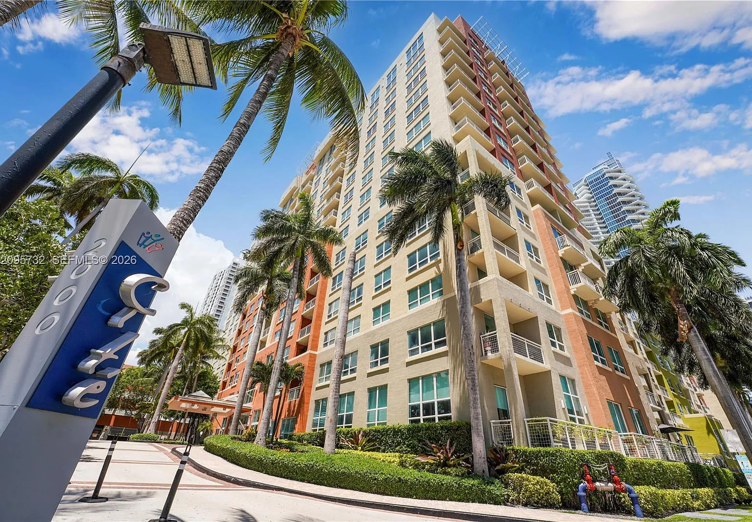 Cite Condo — Photo 4