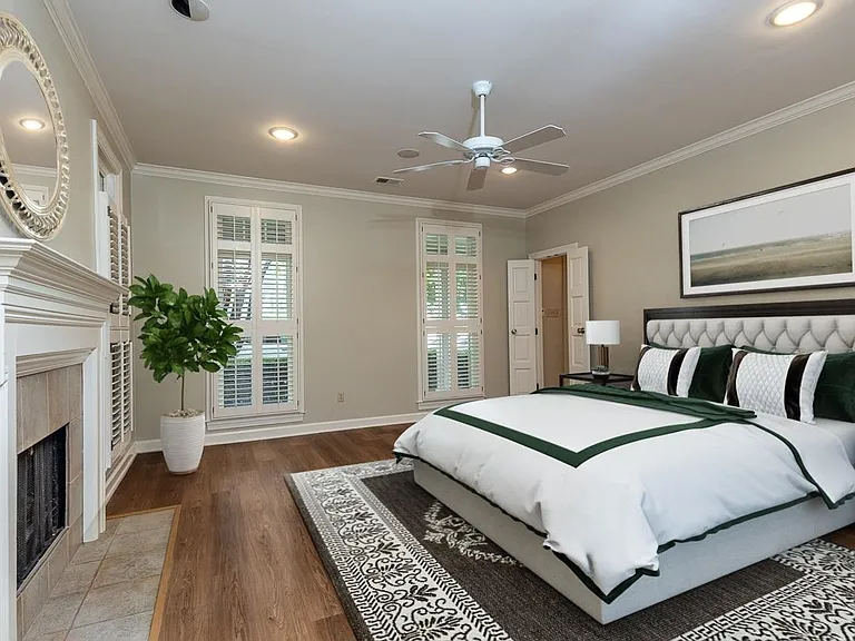 1060 Island Dr — Photo 7