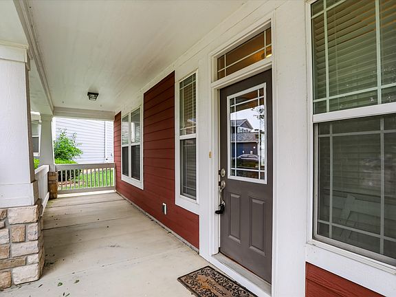 3rd image of 5044 Clemens Pl