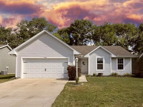 25621 Scent Trl, South Bend, IN 46628