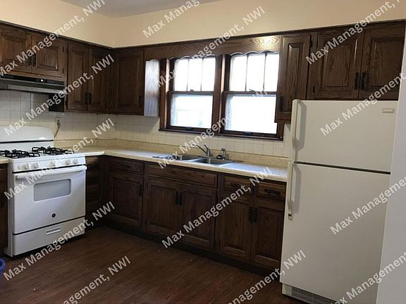 2nd image of 1903 E Columbus Dr #2