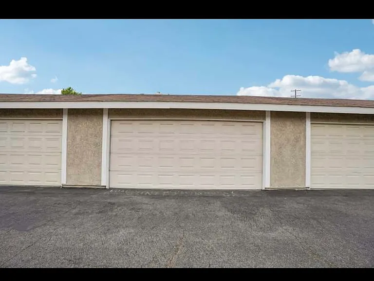 15210 Shadybend Dr #41 — Photo 13