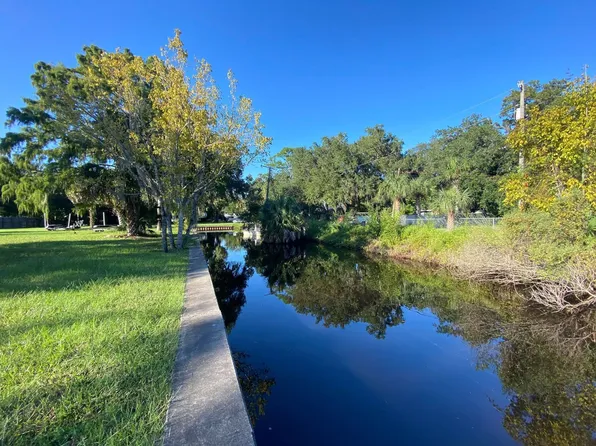 132 SE 219th St, Old Town, FL 32680