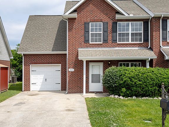 2nd image of 1933 Warmingfield Dr