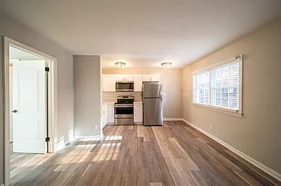 1311 West Ocean View Ave — Photo 4