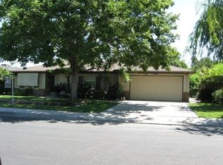 446 S 3rd St, Kerman, CA 93630