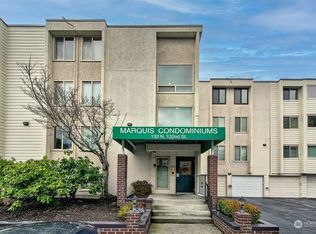 132 N 132nd St UNIT 305, Seattle, WA