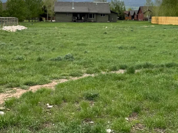 8265 Cutthroat Ln, Victor, ID 83455