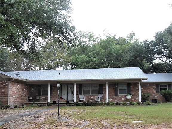 2nd image of 907 Bradley Dr
