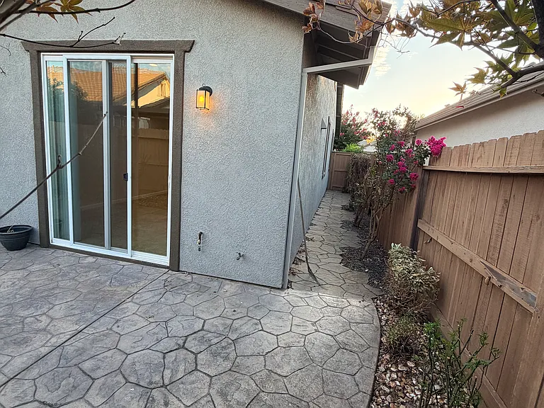 9855 Sheffield Way — Photo 24