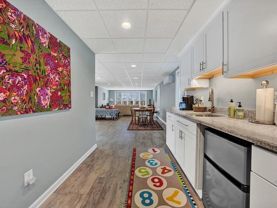 1st image of 4904 Mountain Laurel Dr #1
