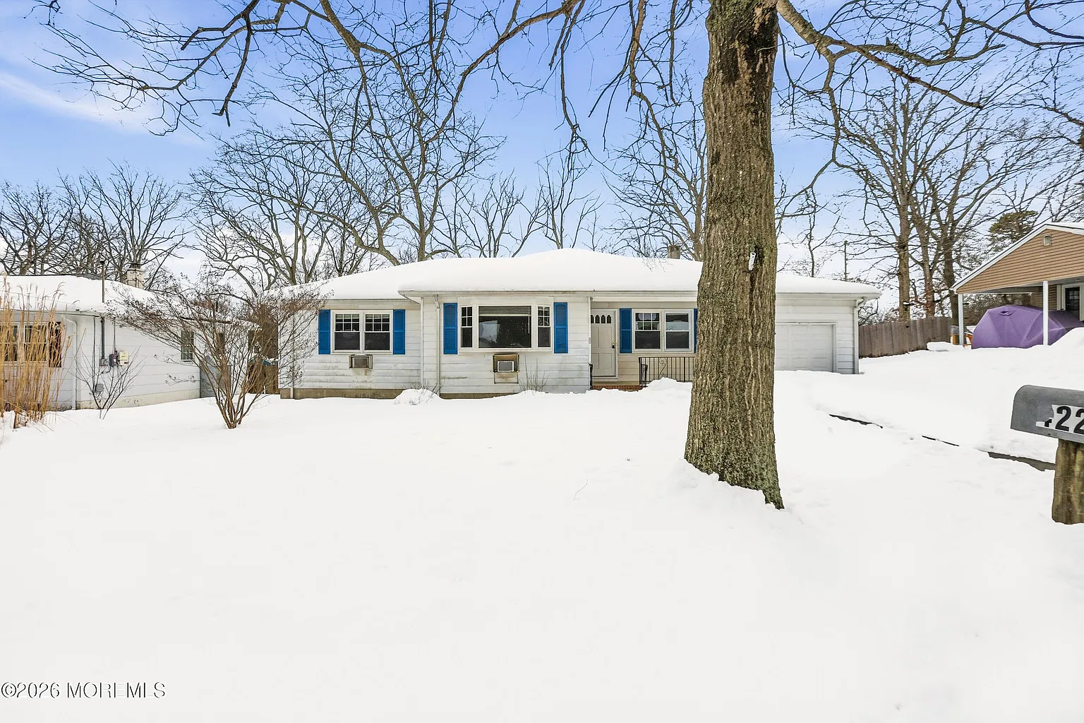 422 Shady Ln photo 1