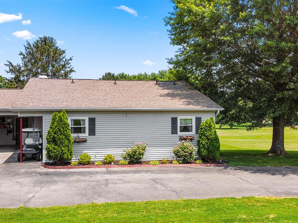 1st image of 412 Carmel Ct