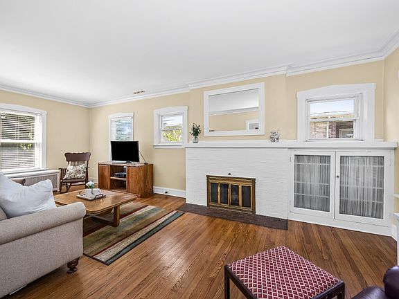 5th image of 2746 Reese Ave