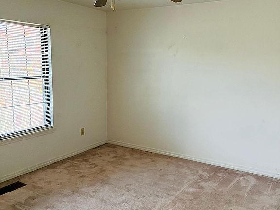 5th image of 9207 Green Forest Rd