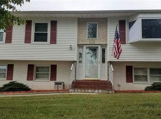 12 Pembroke Rd, Washingtonville, NY 10992