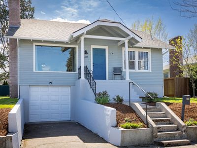 1218 E 11th St, The Dalles, OR, 97058