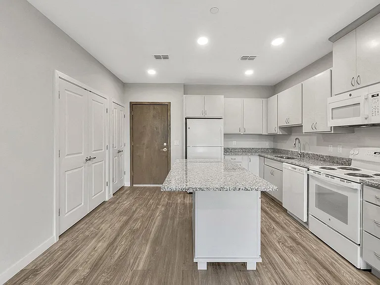 The Reef at Riviera 62+ Apartments — Photo 60