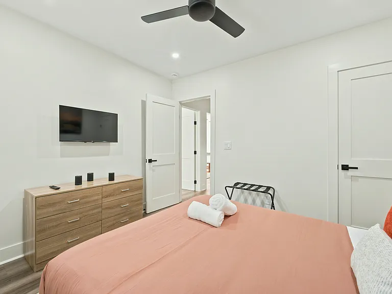 582 Hamilton E Holmes Dr NW — Photo 12