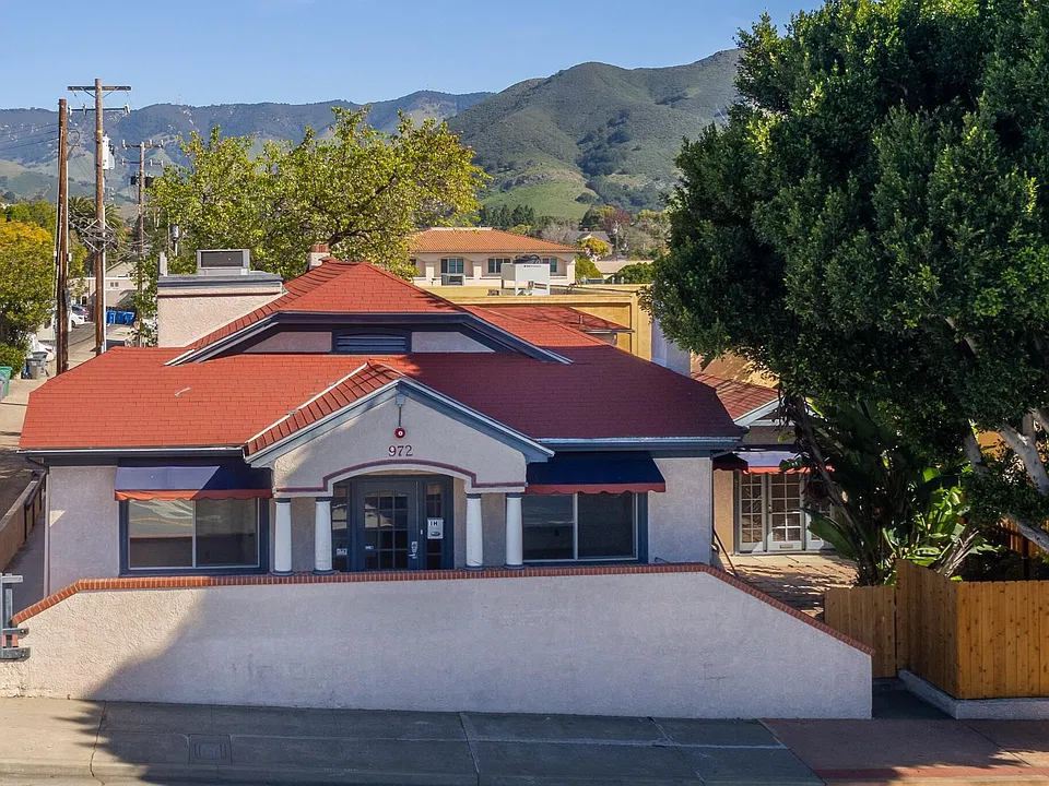 972 Santa Rosa St