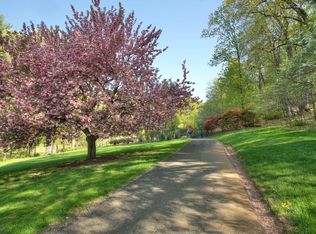 90 Hidden Valley Rd, Far Hills, NJ 07931