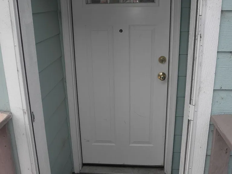 340 14th St SE — Photo 11