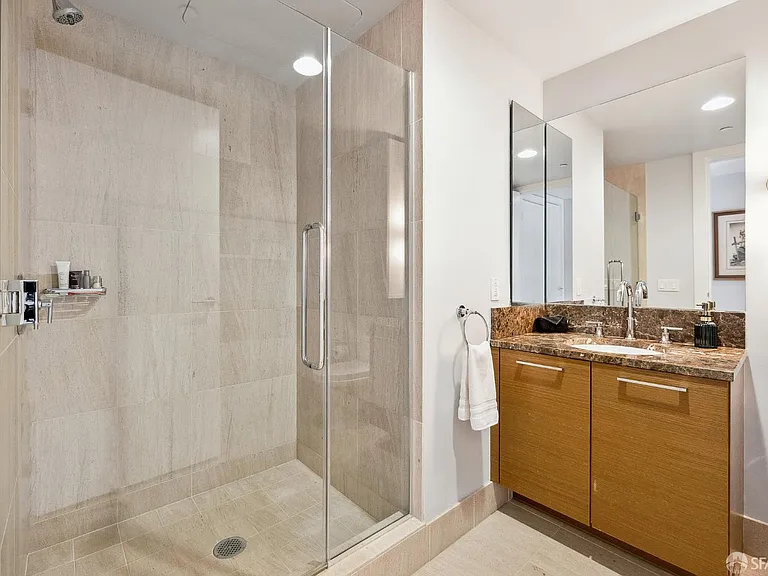 301 Mission St #10H — Photo 20