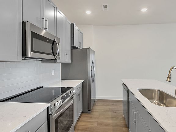 4th image of 502 Lydia Ashley Ln