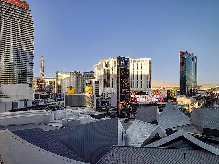 3726 Lv Blvd S #1101W — Photo 2
