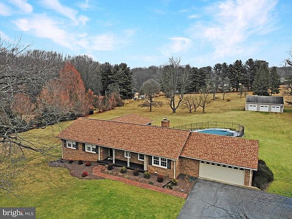 2nd image of 6205 Beechdale Ct