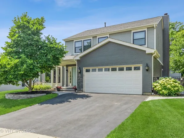 1050 Pembridge Rd, Lake Zurich, IL 60047
