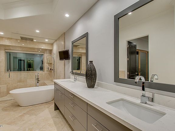 3rd image of 11531 E Desert Willow Dr