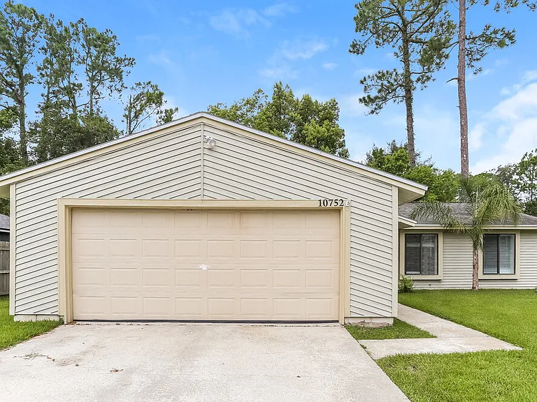 10752 Knottingby Dr — Photo 1
