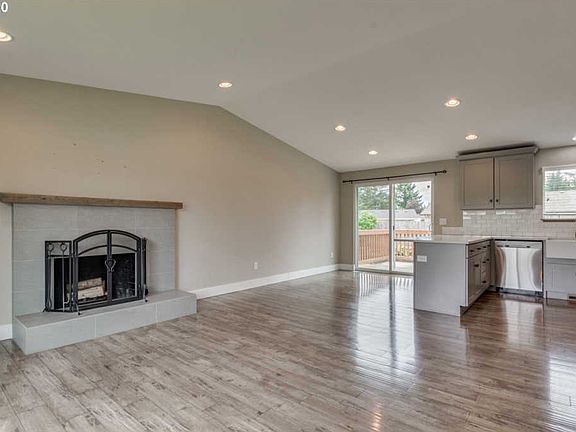 5th image of 3606 NE 150th Ave