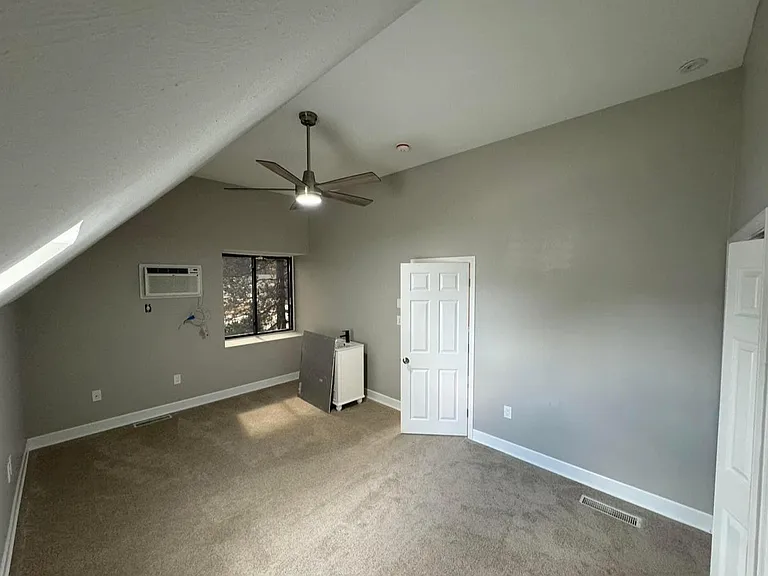 1 Clinton Ct #1 — Photo 11