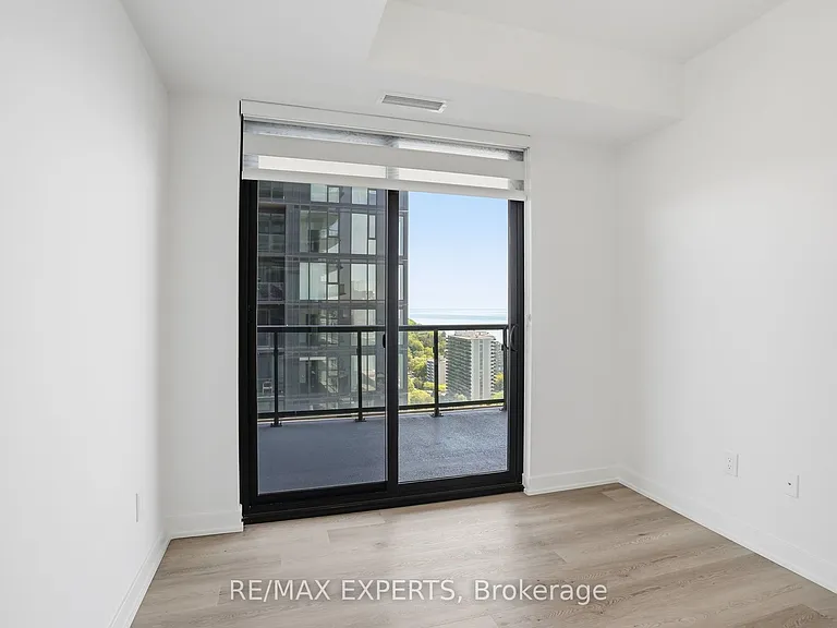 2075 Lakeshore Rd #2104 — Photo 23