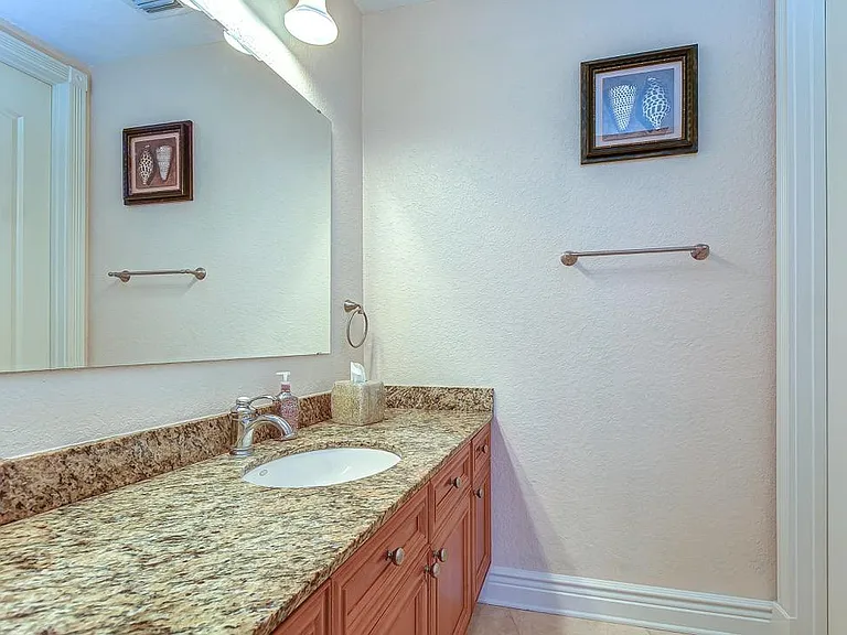 4907 Bayshore Blvd — Photo 21