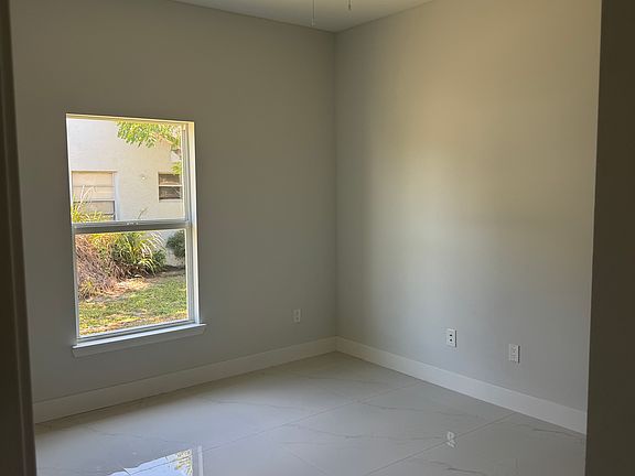 5th image of 1105 Jupiter Blvd NW