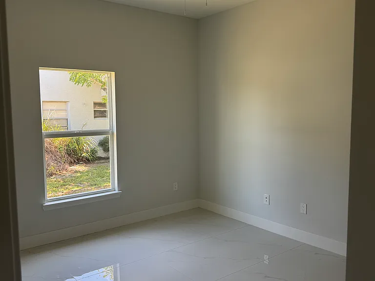 1105 Jupiter Blvd NW — Photo 5