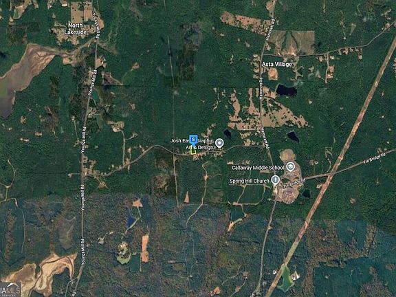 3rd image of 581 Leonard Rd