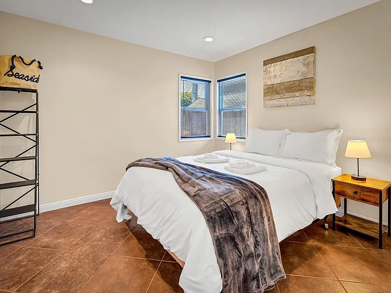 4191 Mount Everest Blvd — Photo 7
