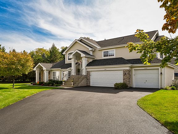 3rd image of 1326 Spencer Ln