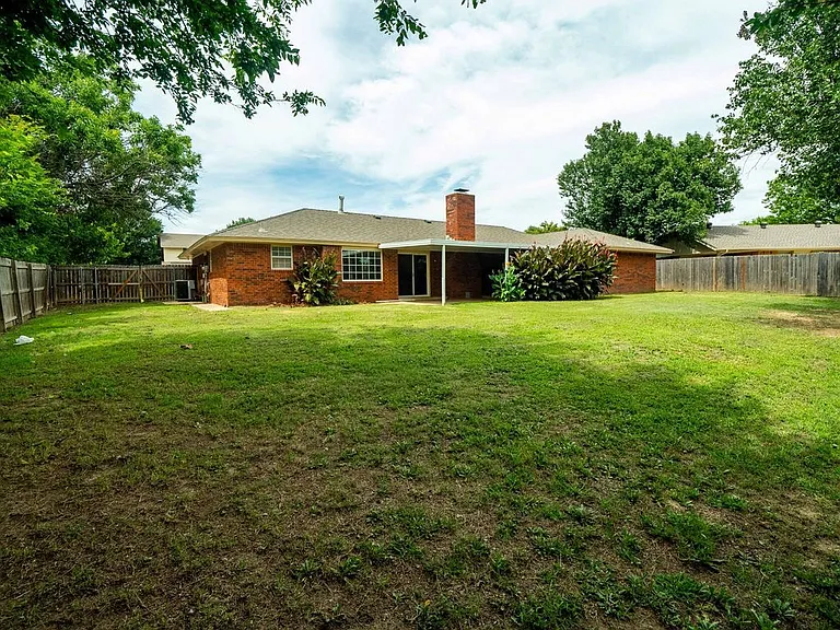 3306 Pheasant Run Rd — Photo 39