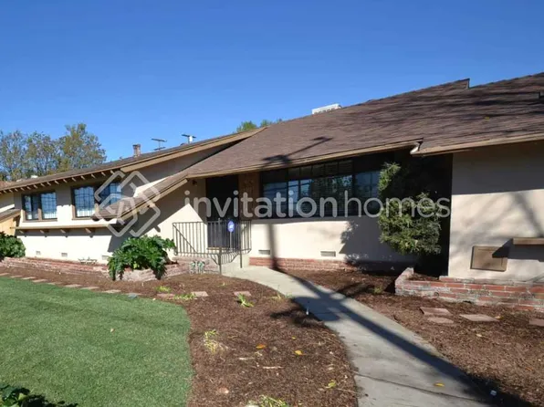 10127 Foothill Blvd, Sylmar, CA 91342