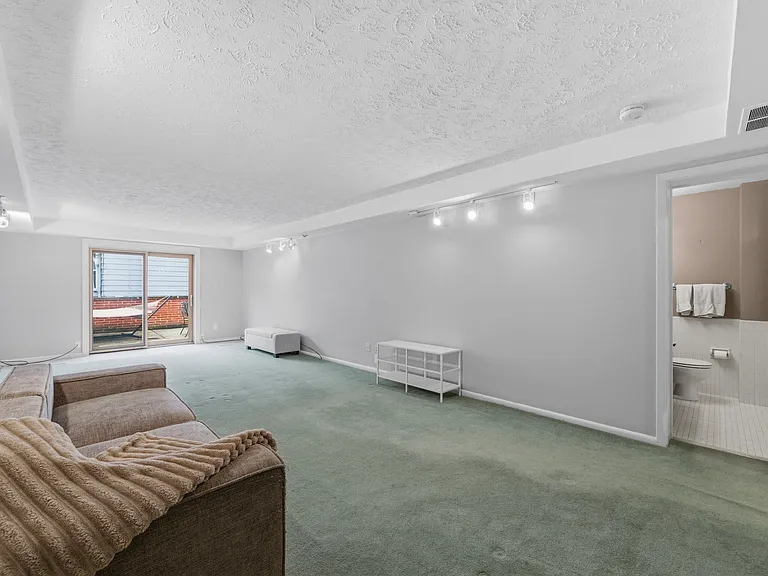 2137 Coventry Rd #1 — Photo 20
